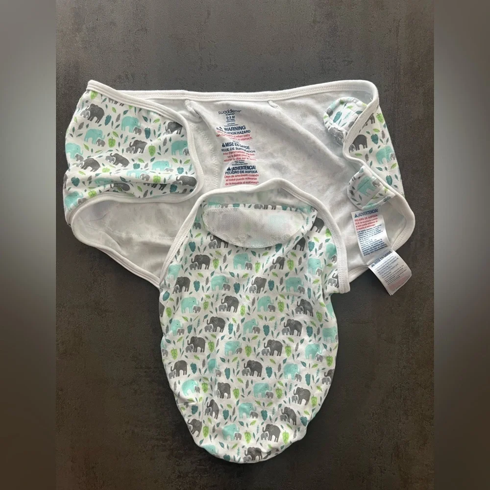 Set of 2 SwaddleMe Baby Swaddles - 0-3 months